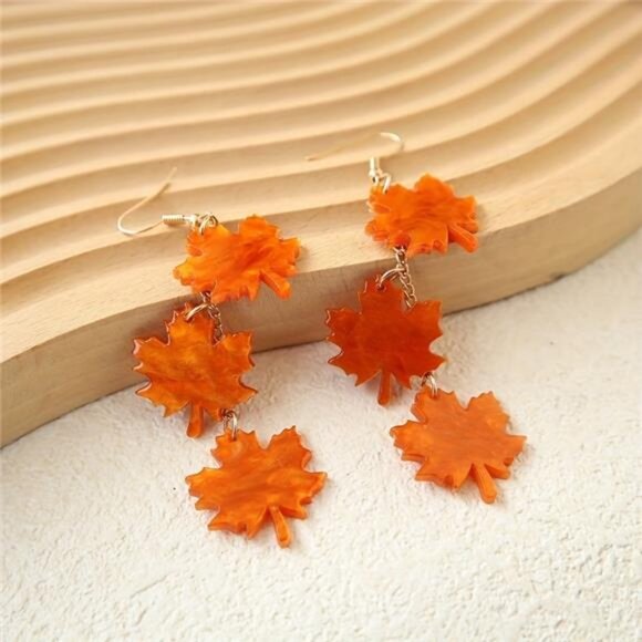 Autumn Style Long Maple Leaf Acrylic Long Earrings Retro Beautiful Ear Jewelry - Picture 1 of 6